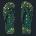 Tongs Elégante tribu Mariée Emerald Green & Gold Foliing<br><div class="desc">Ces tongs de feuillage vert émeraude et doré de cette élégante tribu de mariées présentent un feuillage doré motif et une typographie moderne sur un arrière - plan vert foncé intemporel. C'est un beau cadeau pour votre tribu nuptiale. Affichez la collection sur cette page pour rechercher les éléments correspondants. customisez-le...</div>
