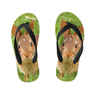 Tongs Enfants Couteau Bunny Chewing Greens sur le Golf Fairway