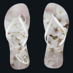 Tongs Fleurs géniales de jeune mariée de bascules<br><div class="desc">Pour l'amour des mariages !</div>