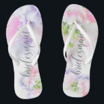 Tongs FLORAL CHIC MARIAGE SWEET PEAS Bridesmaid<br><div class="desc">Bridesmaid Sandals pour assortir la collection - Floral Chic Mariage Sweet Peas en rose et lavande avec belle calligraphie et polices modernes</div>