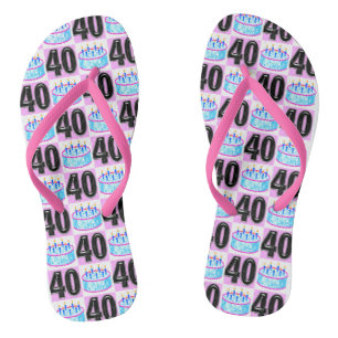 TONGS FLOUPS DE GÂTEAU DE 40E ANNIVERSAIRE ROSE