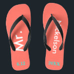 Tongs Groom M. Coral<br><div class="desc">Corail clair avec Mr et Nom écrit en blanc et date du mariage en bleu turquoise pour personnaliser avec des accents noirs. Destination plage ou voyage de noces pour le nouveau marié. Design original par TamiraZDesigns.</div>