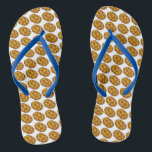 Tongs Heureux Hanoukka Chanukah Challah Pain Pain Pain P<br><div class="desc">Avec une illustration originale sur le thème des vacances d'une miche de pain d'allah. Parfait pour Hanoukka ! Cette illustration de Chanukah est également disponible sur d'autres produits. Ne vois-tu pas ce que tu cherches ? Vous avez besoin d'aide pour la personnalisation ? Contactez Rebecca pour avoir quelque chose conçu...</div>