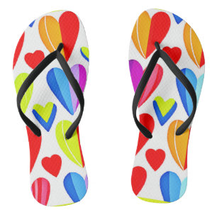 Tongs Joie de Cœurs Colorés : Motif Élégant