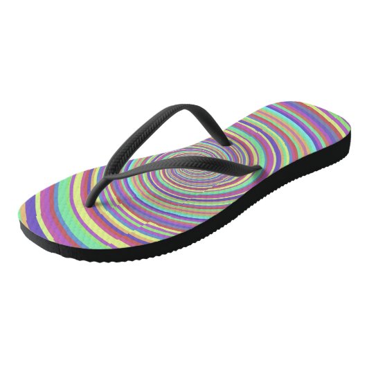 Tongs L'amour est l'amour de la fierté (Incliné)