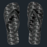 Tongs M. et Mme Mari Femme Ses Nouvelles Mauvaises Hères<br><div class="desc">M. et Mme Husband Femme Ses Hers Newly Weds sur un ensemble personnalisé de tongs à porter ou à partager. 


 
 
 


Utilisez le lien "Demandez à ce concepteur" pour nous contacter avec vos demandes de design spécial ou pour obtenir de l'aide sur vos besoins de personnalisation.</div>