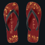 Tongs Matron d'honneur Motif de feuillage doré foncé de<br><div class="desc">Ce magnifique matron motif de feuillage d'honneur bordeaux foncé et or matron a un arrière - plan bordeaux foncé qui est orné d'un motif de verdure fleurie dorée complexe et de typographie moderne personnalisable. La combinaison du riche bordeaux et de l'or chatoyant crée une esthétique élégante et luxueuse. C'est un...</div>