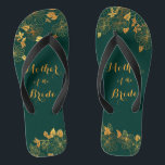 Tongs Mère de la mariée Emerald Green & Gold Foliage<br><div class="desc">Ces magnifiques tongs de feuillage vert émeraude et doré Mère de la Mariée présentent un feuillage doré motif et une typographie moderne sur un arrière - plan vert foncé intemporel. C'est un beau cadeau pour votre fête de mariée. Affichez la collection sur cette page pour rechercher les éléments correspondants. customisez-le...</div>