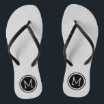 Tongs Monogramme de points minuscules gris et noirs<br><div class="desc">sandales à tongs imprimées sur mesure avec un motif à pois mignon et votre monogramme ou autre texte personnalisé dans un cadre circulaire. Cliquez sur Customiser pour modifier les polices de texte et les couleurs ou ajouter vos propres images pour créer un design unique et unique !</div>