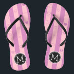 Tongs Monogramme Purple Pink Stripes Motif cardiaque mod<br><div class="desc">Monogramme Purple Pink Stripes Motif Coeur moderne. Sélectionnez Personnaliser. Supprimer ou modifier les informations avant l'achat. Le design est disponible sur d'autres produits.</div>