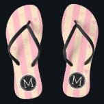 Tongs Motif de coeur moderne Monogram Pink Stripes<br><div class="desc">Monogramme Pink Stripes Motif de coeur moderne. Sélectionnez Personnaliser. Supprimer ou modifier les informations avant l'achat. Le design est disponible sur d'autres produits.</div>