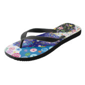 Tongs Motif floral patchwork sur fond noir. Ve (Incliné)