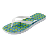 Tongs Motif géométrique Abstrait rétro en bleu et vert (Incliné)