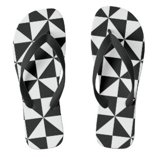 Tongs Motif noir et blanc de triangle