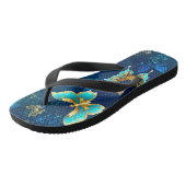 Tongs Papillons d'or sur un Arrière - plan bleu (Incliné)