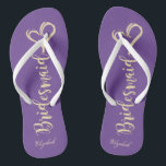 Tongs Parties scintillant d'or femme de chambre, Coeurs<br><div class="desc">Mignonne femme de chambre et le coeur sur arrière - plan violet avec votre nom. Sélectionnez le bouton costume pour modifier le style,  la couleur et la taille des polices. N'importe quelle fille aimerait avoir ce design élégant et élégant.</div>