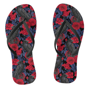 Tongs Ravages et roses avec des feuilles bleu foncé