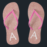 Tongs Rose Rose Parties scintillant Or & Monogramme étin<br><div class="desc">Parties scintillant Rose Rose Gold Faux et Flip Flops de mariage Faux Girly Beach. Ces tongs en or rose Girly peuvent être customisés pour inclure votre nom initial et prénom et sont une douche nuptiale parfaite,  une fête de bachelorette ou une fête d'anniversaire sur la plage.</div>