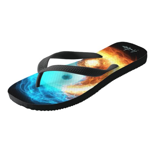 Tongs Yin Yang Ice et feu symbole sacré avec votre nom (Incliné)