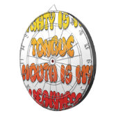Tongue Tied: Grappige Tong Quote Kleurrijke Tekst Dartbord (Voorkant Rechts)