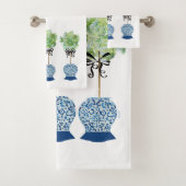 Topiary Blue en White Ginger Jar Bad Handdoek (Insitu)