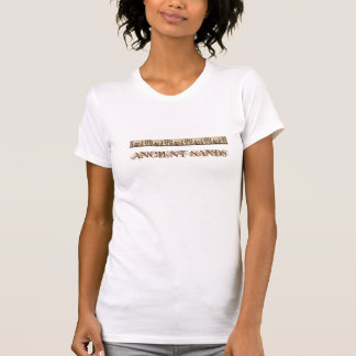 topjes en T-shirts met "oude zand II"