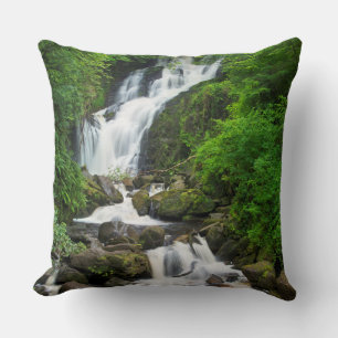 Torc-waterval landschappelijk, Ierland Kussen