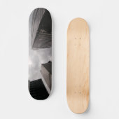 Toren in de stad. skateboard (Voorkant)