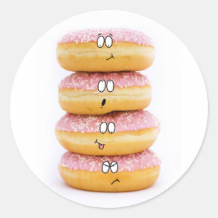 Toren van roze donut karakters sticker