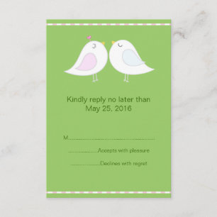 Tortelduifjes met RSVP-kaart met groene achtergron RSVP Kaartje