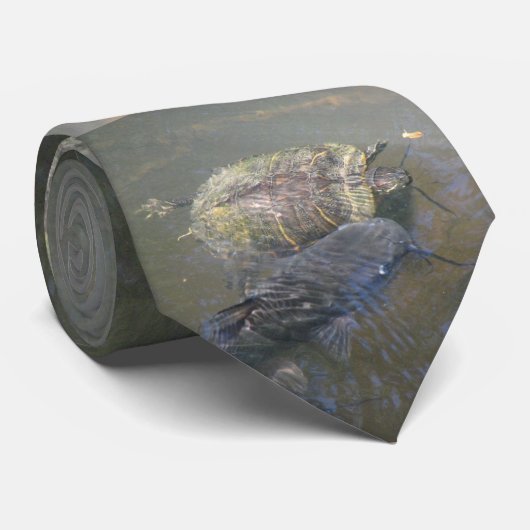 Tortue de rivière et cravate de poisson-chat (Roulé)