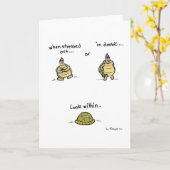 Tortue de yogi de carte de voeux (Fleur jaune)