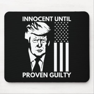 Tot bewezen schuld Trump Mugshot 2024 USA Flag Te Muismat