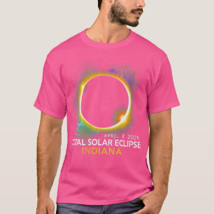 Totale zonnebrand bij vrouwen 2024 040824 in t-shirt