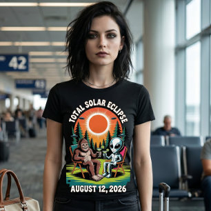 Totale Zonsverduistering 12 augustus 2026 Bigfoot  Tri-Blend Shirt