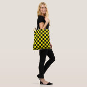 Tote Bag à damiers noir et jaune (Sur le modèle)