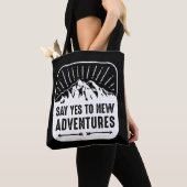 Tote Bag Adventure Awaits Vintage Black and White (De près)