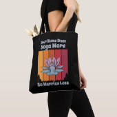 Tote Bag Ajouter un nom Modifier le texte fait Yoga plus de (De près)