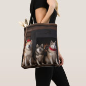 Tote Bag Akita par le Noël de la cheminée (De près)