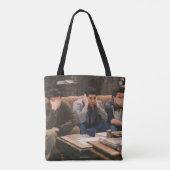 Tote Bag AMIS™ | Joey, Ross et Chandler sur le canapé (Dos)