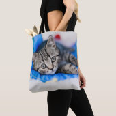 Tote Bag Animaux de bébés cutest | Tunnel Tabby Kitten en J (De près)