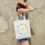 Tote Bag Aqua et Yellow Monogramme Floral Wreath<br><div class="desc">Le magnifique monogramme est orné d'une délicate et élégante couronne florale.</div>