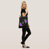 Tote Bag Aquarelle noire mûre Fleurs violettes Dots Monogra (Sur le modèle)