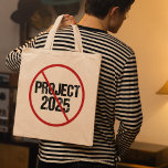 Tote Bag Arrêter le projet politique anti-Trump 2025<br><div class="desc">Arrêtez le Projet 2025 de se concrétiser en votant contre Trump aux élections de 2024. Votez pour n'importe quel candidat démocrate à la présidence pour empêcher les Républicains d'attaquer notre démocratie en Amérique. Sac fourre-tout Anti Project 2025 en noir avec une frappe rouge à travers.</div>