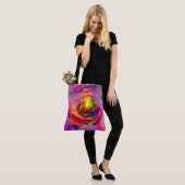 Tote Bag Art Floral Surreal (Sur le modèle)