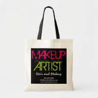 Artiste de maquillage audacieux