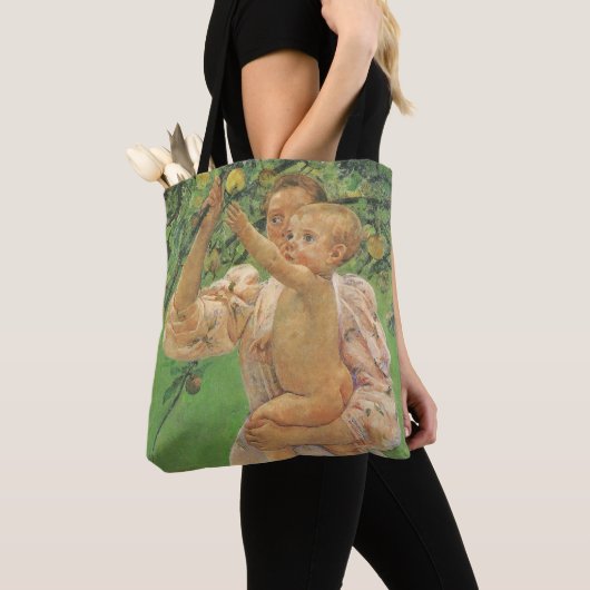 Tote Bag Baby Reaching for an Apple par Mary Cassatt (De près)