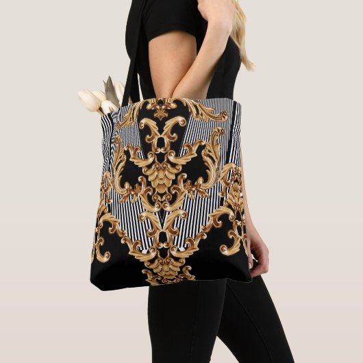 Tote Bag Baroque doré, décoration complexe. (De près)