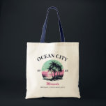 Tote Bag Beach Bachelorette Party Bridesmaid Cadeau Vintage<br><div class="desc">Faites un splash à votre prochaine soirée de bachelorette avec cette magnifique soirée de bachelorette plage personnalisées marchandises. Que vous fêtiez un voyage à la plage, des vacances pour les filles ou des vacances pour les meilleurs amis, cette marchandise de fête de plage sur mesure est l'ajout parfait à votre...</div>