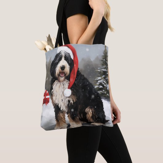 Tote Bag Bernedoodle Chien dans Noël de neige (De près)